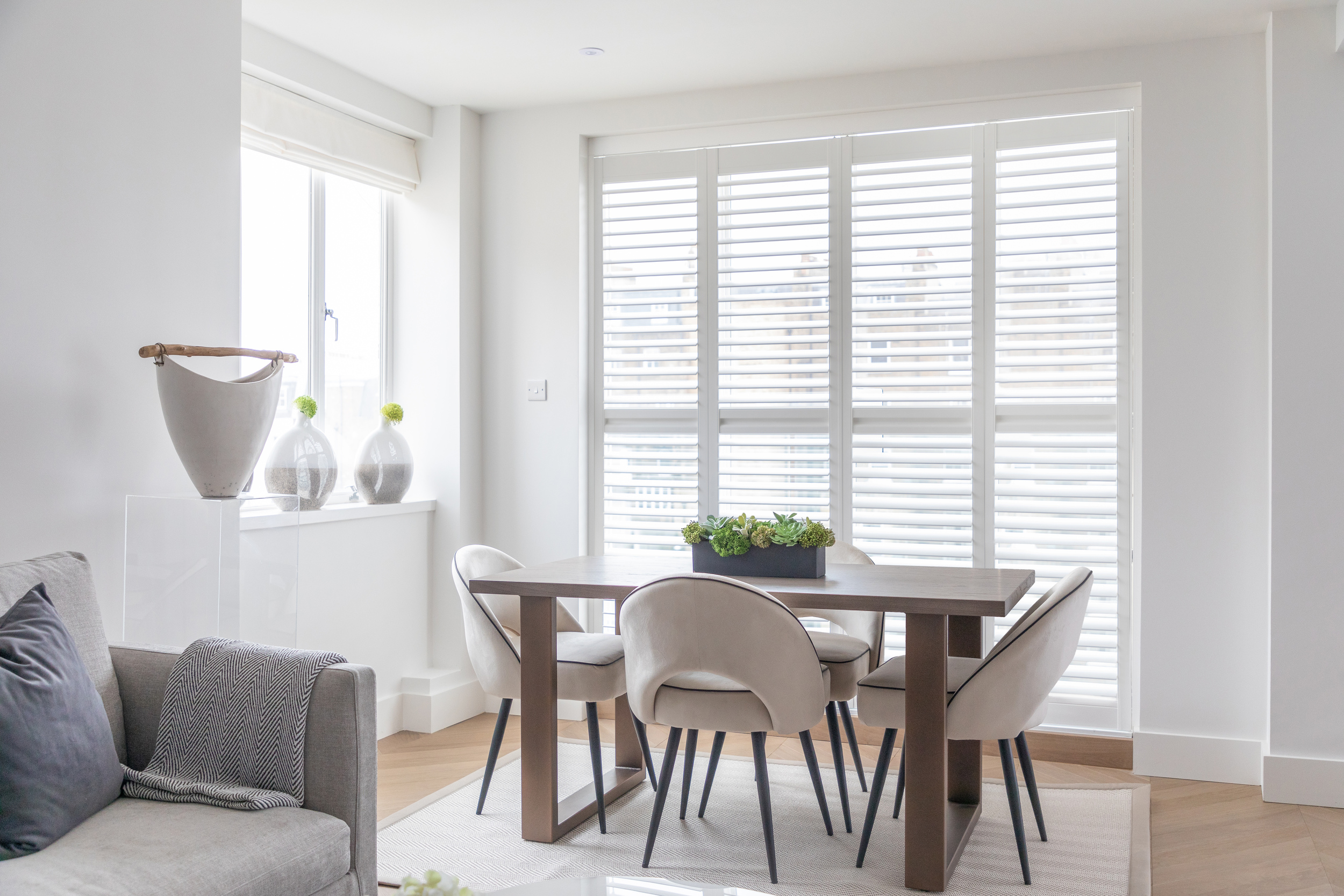TS 2023 KARREN BRADY FULL HEIGHT SHUTTER DINING ROOM 01