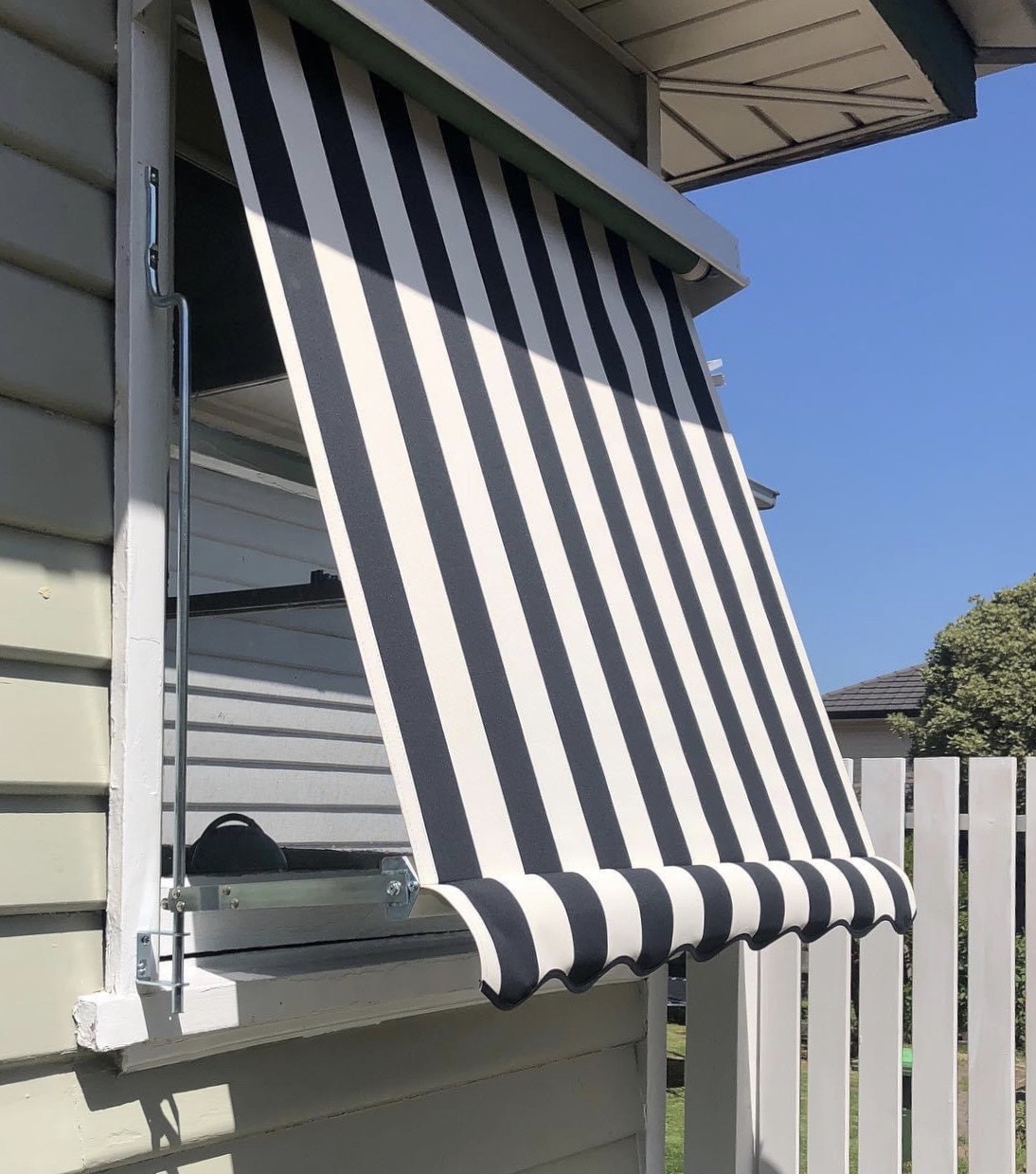 Auto Awning