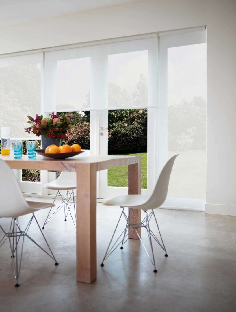 063 Roller Screen White