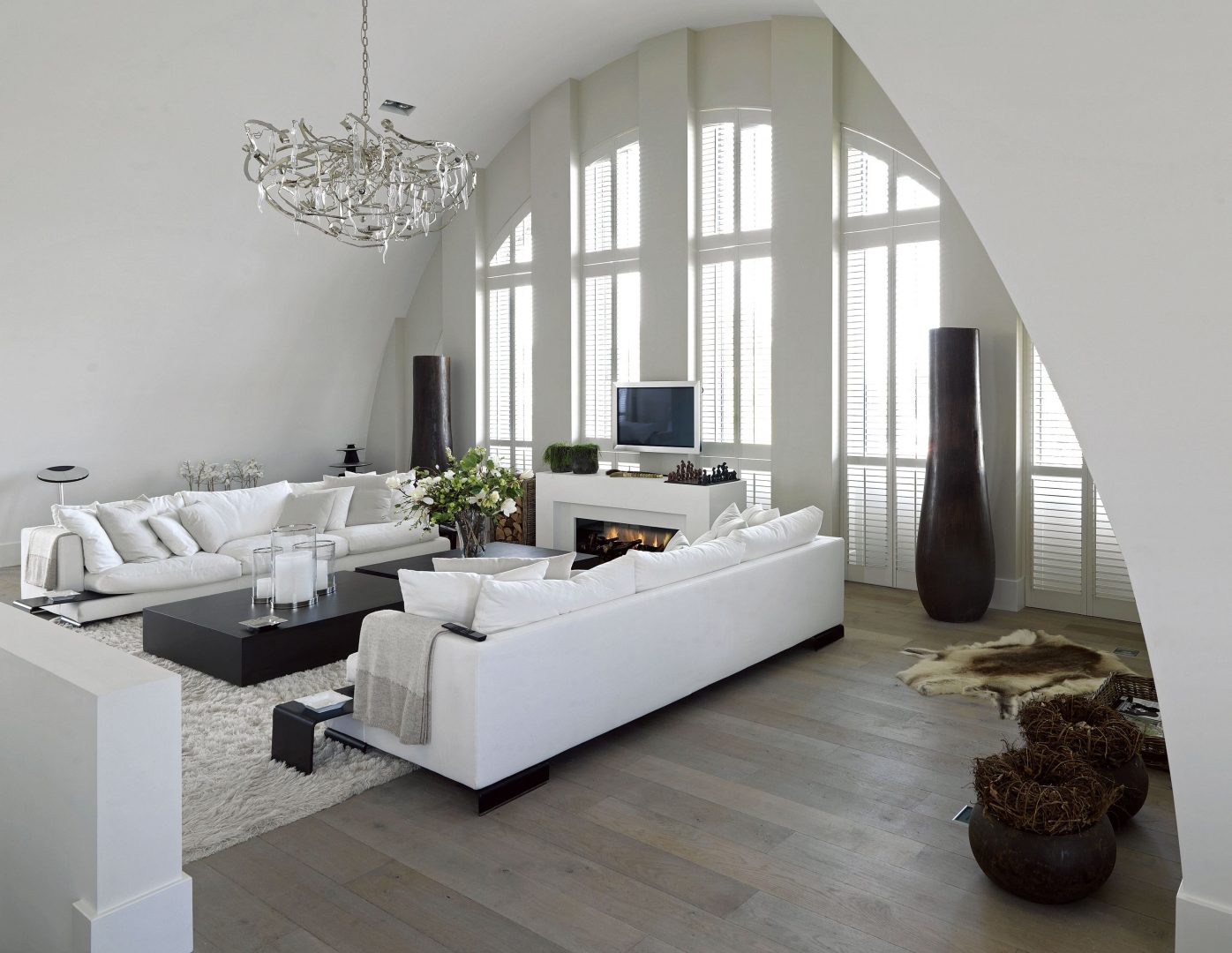 094 Plantation Shutters Lifestyle White Min