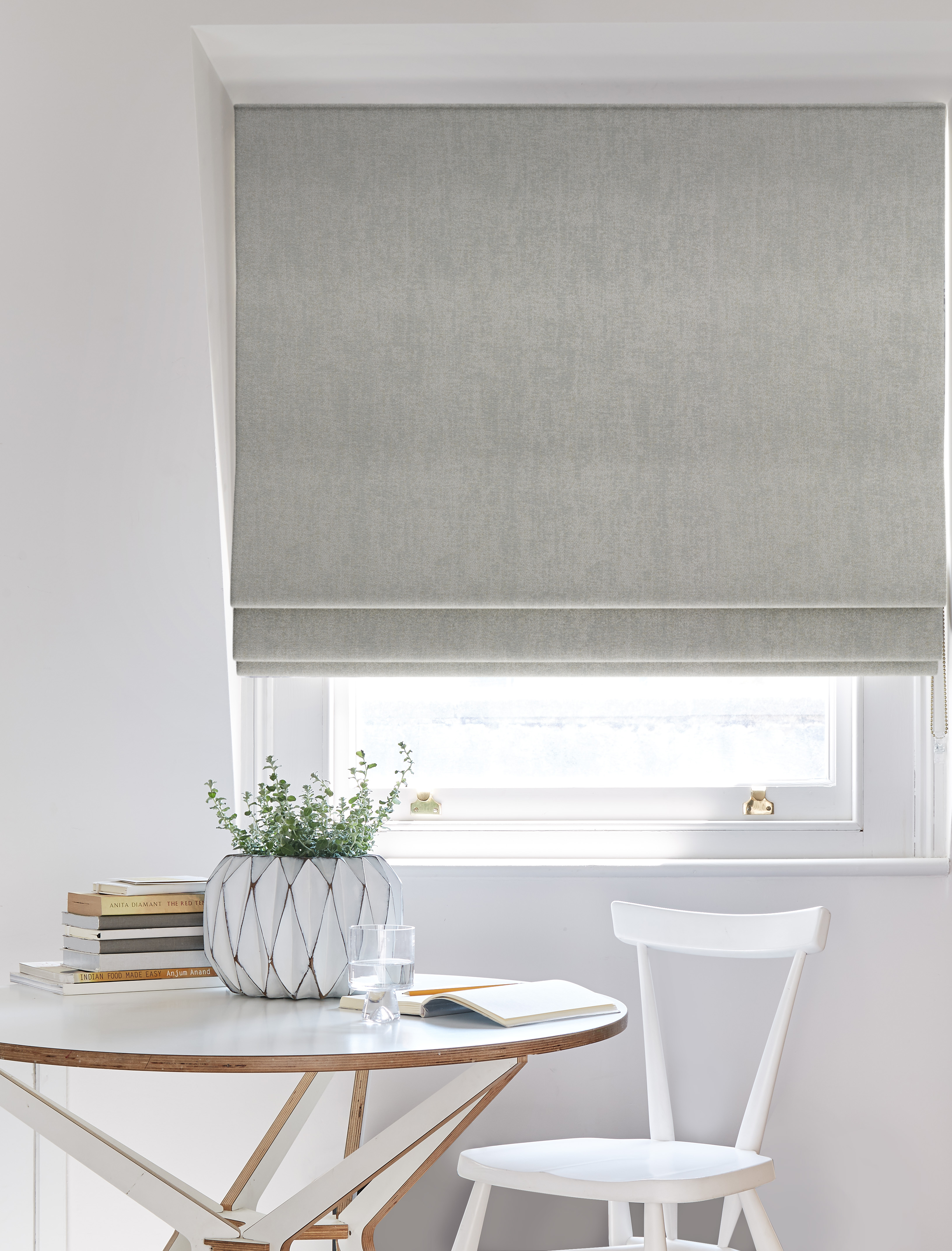 HIL ROM GAZE MOONDUST 01