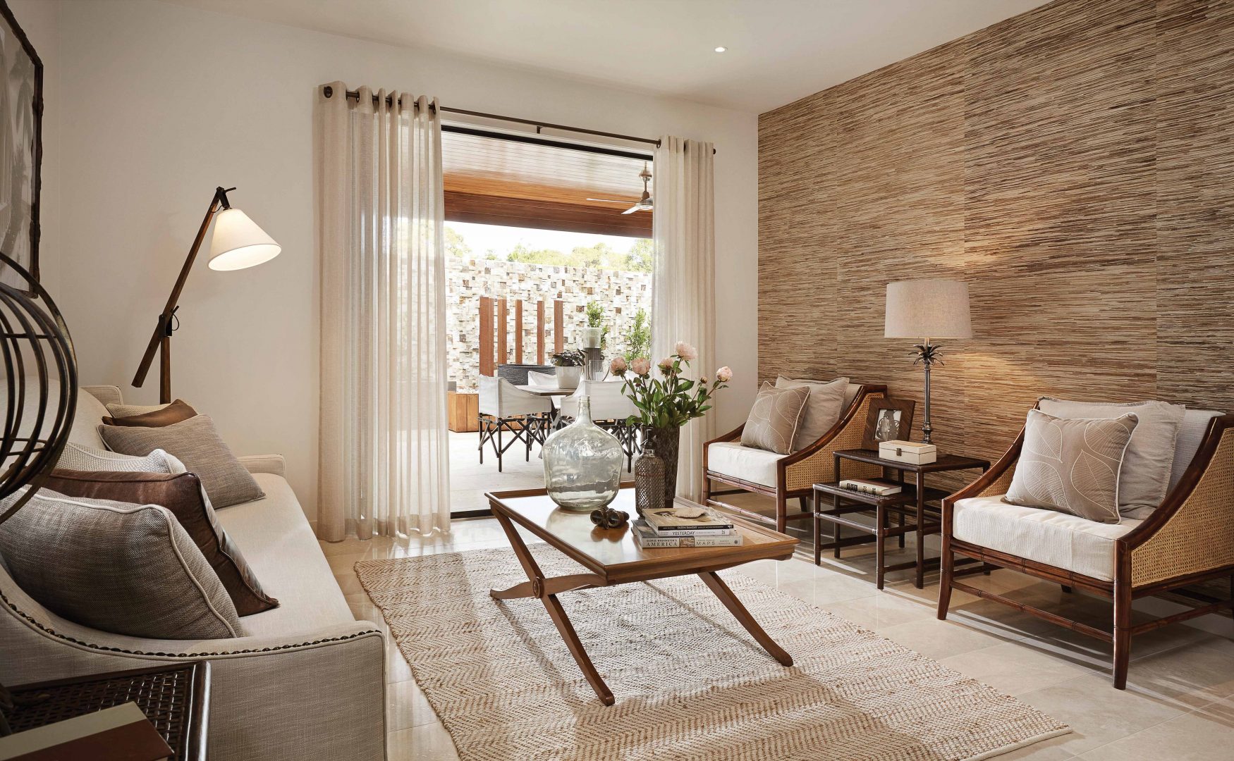 010 Atlantique 33 MK4 Lounge 027 Berwick Waters Min