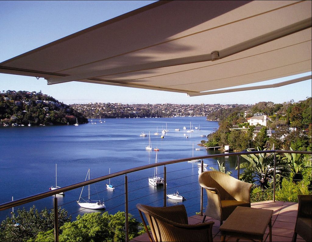 001 Folding Arm Awning Clear 3 1024X795